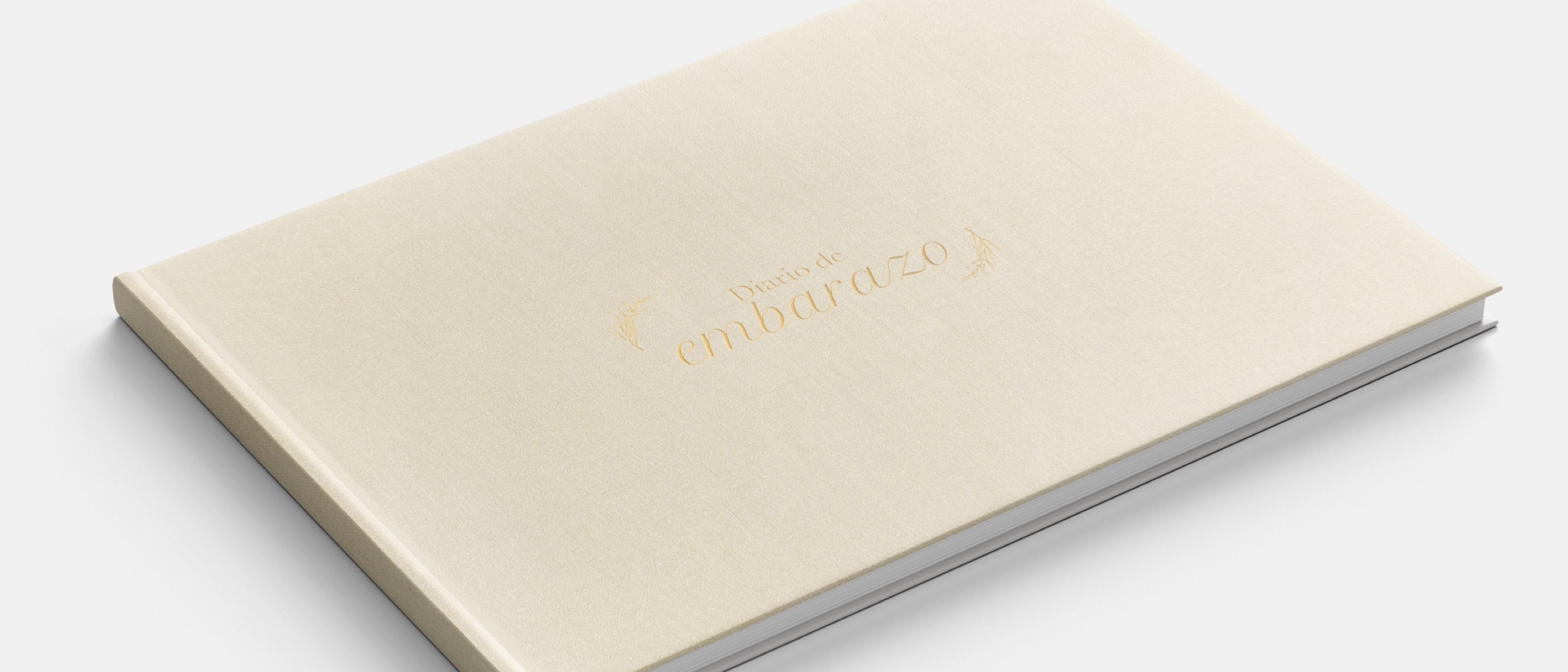 Diseño editorial — Álbum de embarazo